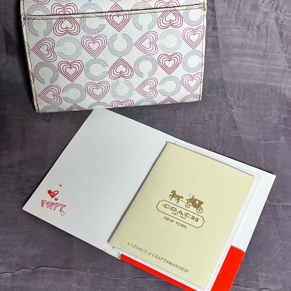 Coach Poppy White and Pink Heart Pattern Wallet - Picture 3 of 9